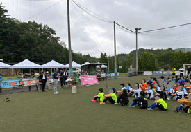 青葉学園フットサル大会「芝桜カップ」（青葉学園芝桜の会主催）